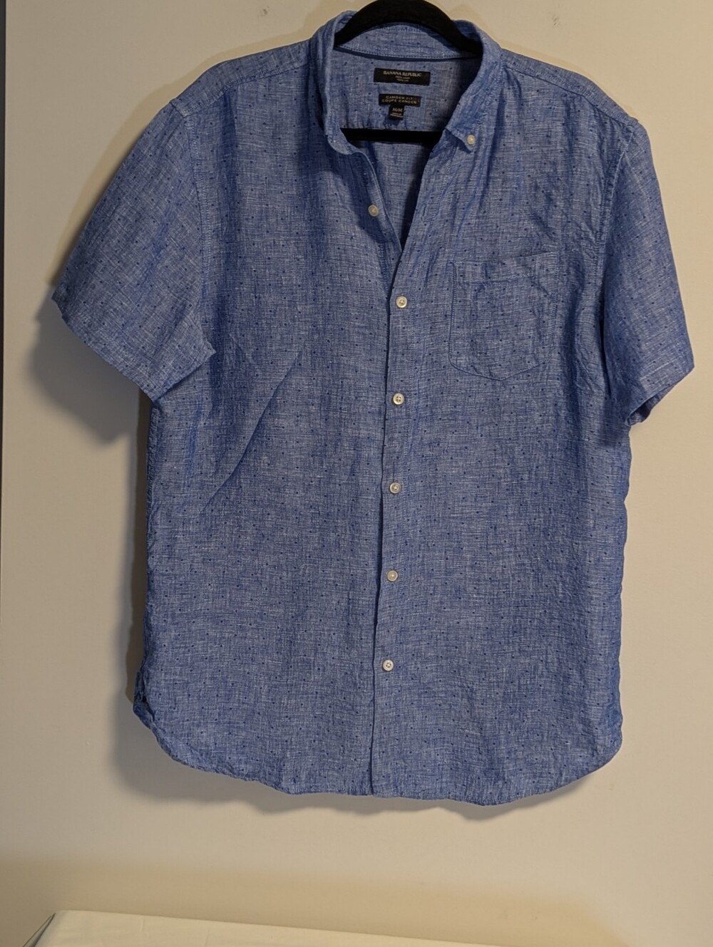 Banana Republic Linen Shirt Camden Fit Blue Men’s Size Medium. EUC. Polka Dot.